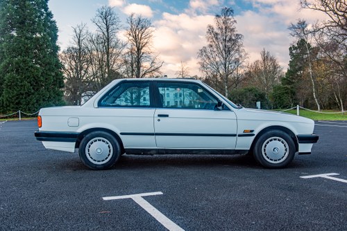 RESERVE LOWERED - 1988 BMW 320i Auto For Sale (picture 5 of 58)