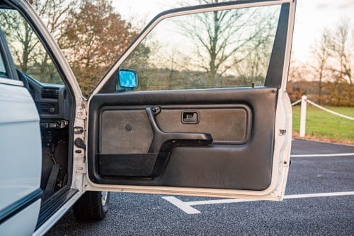 RESERVE LOWERED - 1988 BMW 320i Auto For Sale (picture 30 of 58)