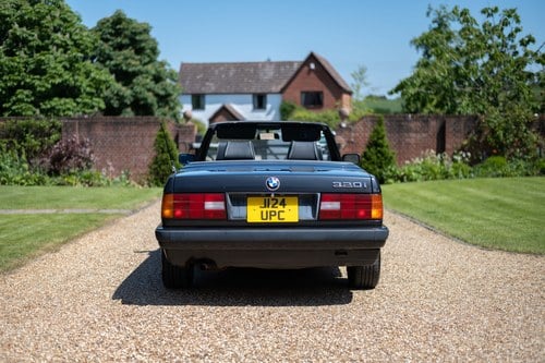 1992 BMW 320i Convertible (E30) Automatic In vendita (immagine 4 di 204)