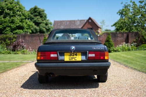 1992 BMW 320i Convertible (E30) Automatic In vendita (immagine 23 di 204)