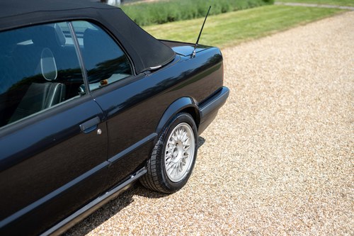 1992 BMW 320i Convertible (E30) Automatic In vendita (immagine 131 di 204)