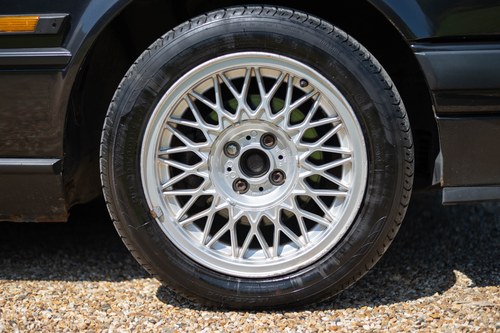 1992 BMW 320i Convertible (E30) Automatic In vendita (immagine 32 di 204)