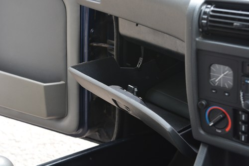 1993 BMW 320i Convertible For Sale (picture 73 of 161)