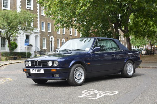 1993 BMW 320i Convertible For Sale (picture 15 of 161)