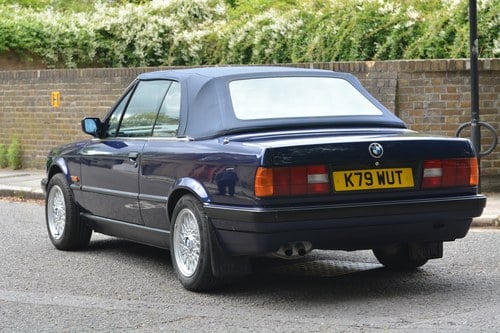 1993 BMW 320i Convertible For Sale (picture 26 of 161)
