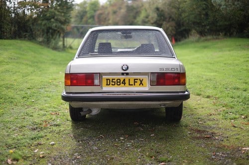 1986 BMW 320i (E30) En venta (imagen 14 de 158)