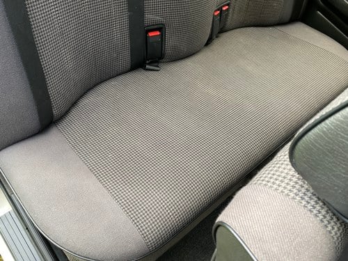 1986 BMW 320i (E30) En venta (imagen 52 de 158)