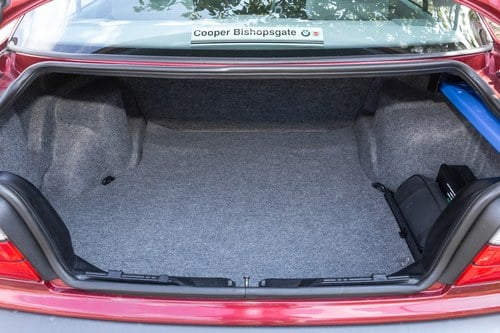 1991 BMW 320i (E36) Saloon zum Verkauf (Bild 63 von 147)