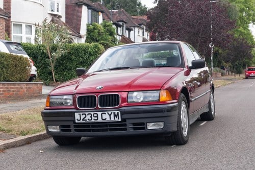 1991 BMW 320i (E36) Saloon zum Verkauf (Bild 11 von 147)