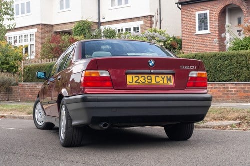 1991 BMW 320i (E36) Saloon zum Verkauf (Bild 26 von 147)
