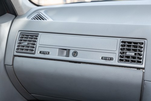 1991 BMW 320i (E36) Saloon zum Verkauf (Bild 51 von 147)