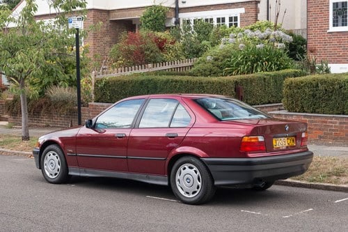 1991 BMW 320i (E36) Saloon zum Verkauf (Bild 22 von 147)