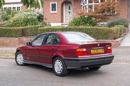 1991 BMW 320i (E36) Saloon zum Verkauf (Bild 23 von 147)