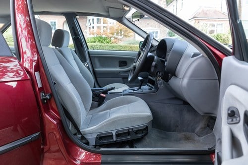 1991 BMW 320i (E36) Saloon zum Verkauf (Bild 56 von 147)