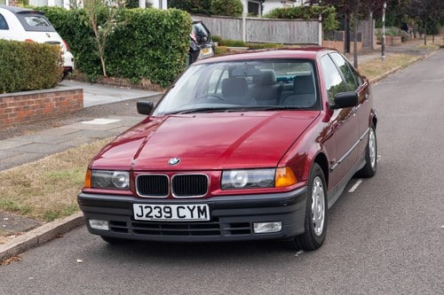 1991 BMW 320i (E36) Saloon zum Verkauf (Bild 10 von 147)