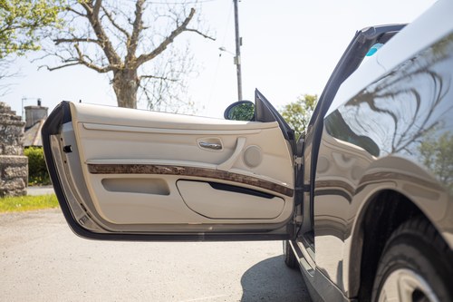 2007 BMW 320i SE (E93) à vendre (picture 29 of 107)