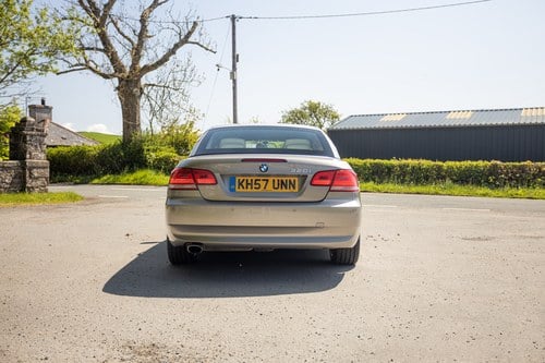 2007 BMW 320i SE (E93) à vendre (picture 13 of 107)