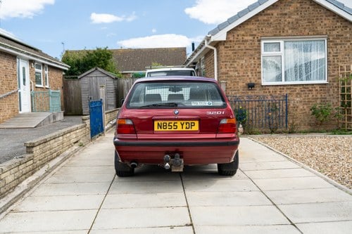 1996 BMW 320i Touring For Sale (picture 9 of 142)
