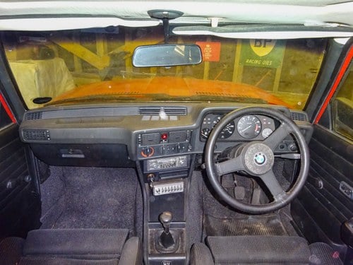 NO RESERVE 1980 BMW 323i E21 Te koop (foto 45 van 132)