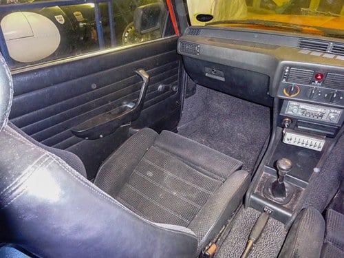 NO RESERVE 1980 BMW 323i E21 Te koop (foto 46 van 132)