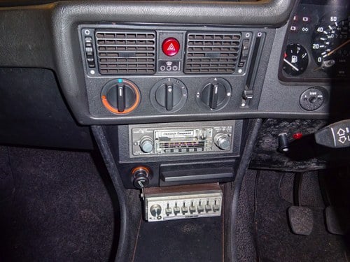 NO RESERVE 1980 BMW 323i E21 Te koop (foto 22 van 132)