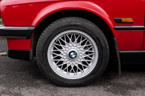 1989 BMW 325i Cabriolet E30 Te koop (foto 29 van 173)