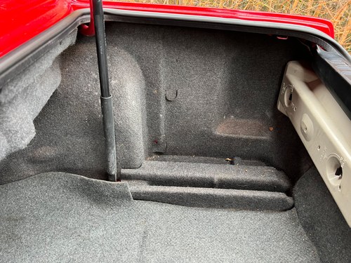 1989 BMW 325i Cabriolet E30 Te koop (foto 137 van 173)