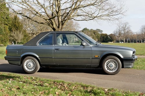 1989 BMW 325i E30 Baur Cabriolet Manual For Sale (picture 5 of 199)