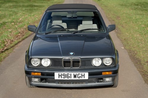 1989 BMW 325i E30 Baur Cabriolet Manual For Sale (picture 18 of 199)