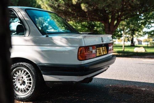 1988 BMW 325i SE (E30) En venta (imagen 80 de 116)