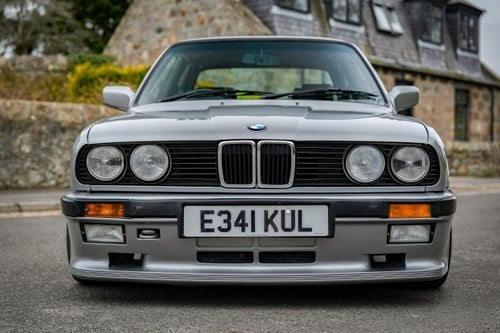 1987 BMW 325i Sport M-Technic 1 two-door (E30) à vendre (picture 21 of 189)