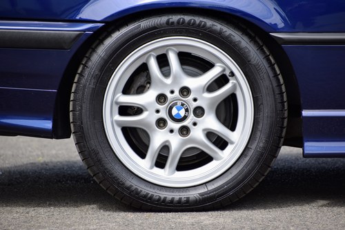 1997 BMW 328i (E36) Convertible zum Verkauf (Bild 17 von 170)