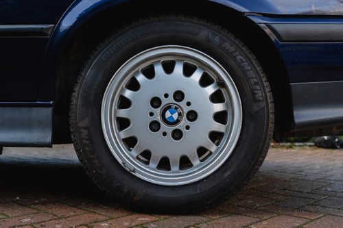 NO RESERVE - 1995 BMW 328i (E36) In vendita (immagine 18 di 135)