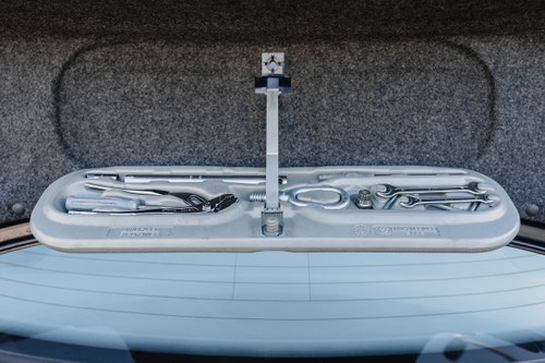 NO RESERVE - 1995 BMW 328i (E36) In vendita (immagine 84 di 135)