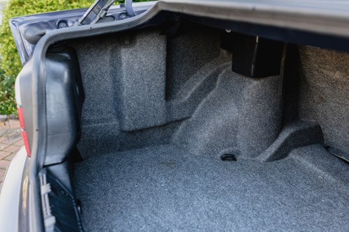 NO RESERVE - 1995 BMW 328i (E36) In vendita (immagine 87 di 135)