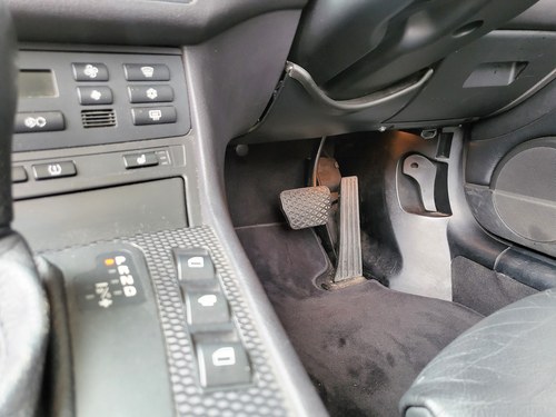 2005 BMW 330 Ci (E46) En venta (imagen 30 de 188)