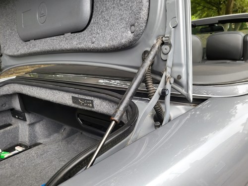 2005 BMW 330 Ci (E46) En venta (imagen 119 de 188)