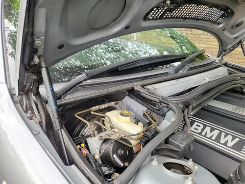 2005 BMW 330 Ci (E46) En venta (imagen 145 de 188)