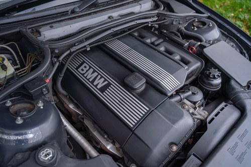 NO RESERVE - 2004 BMW 330ci Sport Auto (E46) à venda (imagem 192 de 216)