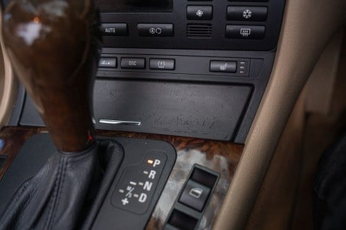 NO RESERVE - 2004 BMW 330ci Sport Auto (E46) à venda (imagem 121 de 216)