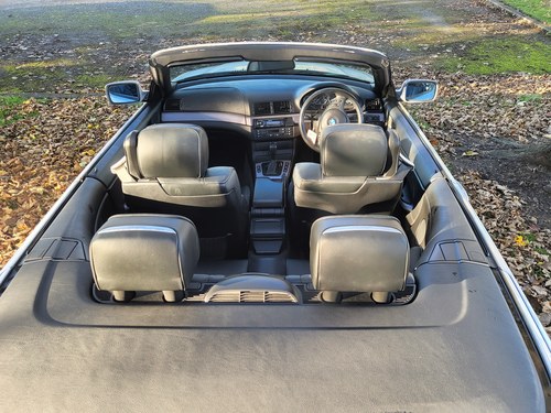 NO RESERVE - 2004 BMW 330Ci Sport (E46) In vendita (immagine 27 di 94)