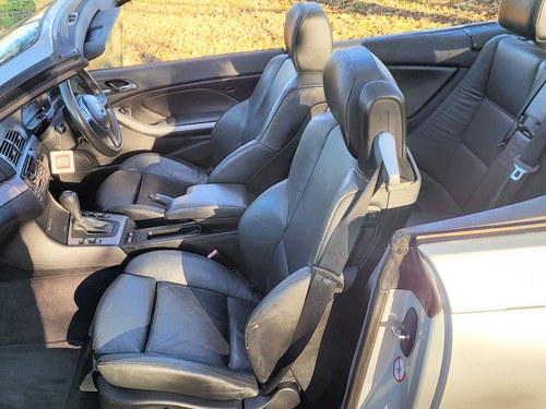 NO RESERVE - 2004 BMW 330Ci Sport (E46) In vendita (immagine 34 di 94)