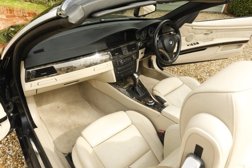 2007 BMW 335i (E93) SE Convertible Te koop (foto 43 van 191)