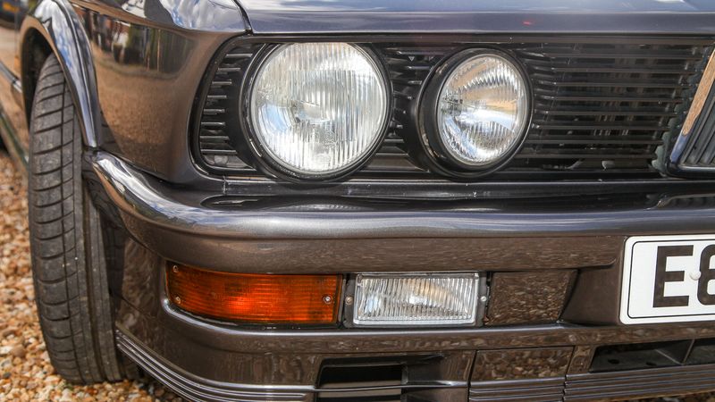 1988 BMW 525E LUX Auto For Sale (picture :index of 48)