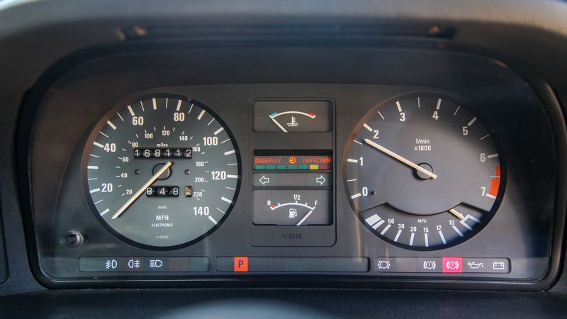 1988 BMW 525E LUX Auto For Sale (picture :index of 37)