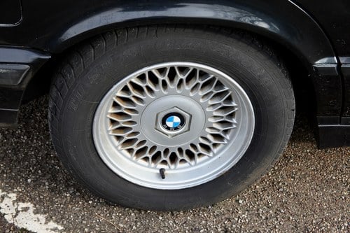 NO RESERVE - 1996 BMW 525i E34 In vendita (immagine 32 di 123)