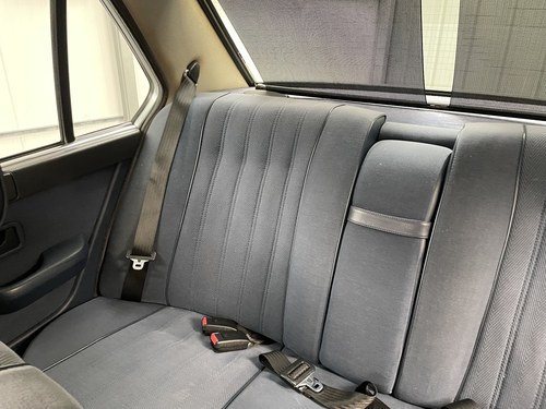 1984 BMW 528i zum Verkauf (Bild 21 von 64)