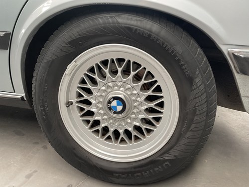 1984 BMW 528i zum Verkauf (Bild 10 von 64)