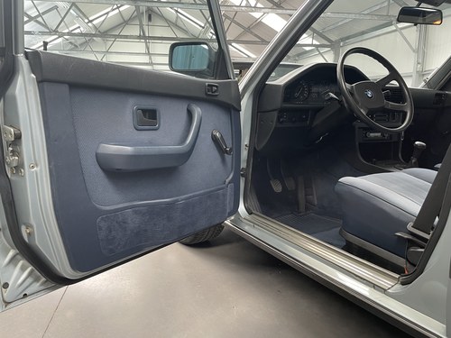 1984 BMW 528i zum Verkauf (Bild 26 von 64)