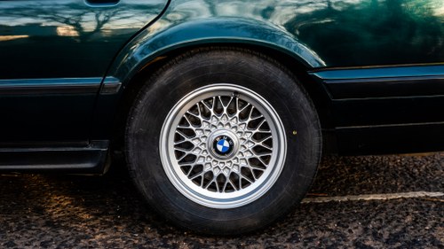 1993 BMW 530i TOURING AUTO à vendre (picture 10 of 165)